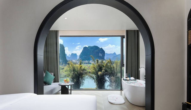 Yangshuo Norton Manor Resort