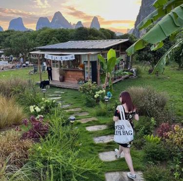 Yangshuo Shui Mo Ju courtyard-Yangshuo Raiway St'ation free pick up for two nights