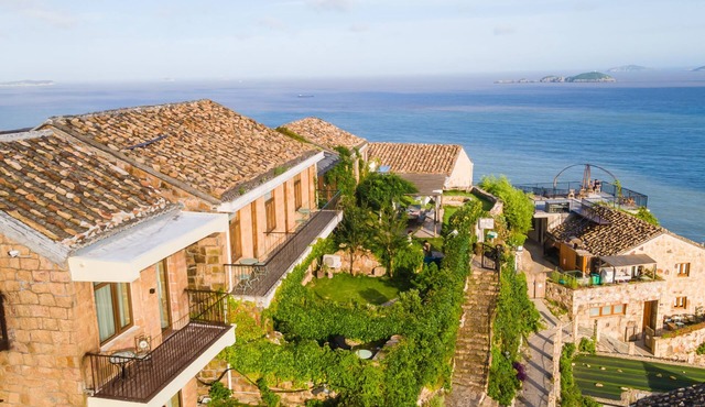 YAOJIA XINGLUOHAIYE RESORT