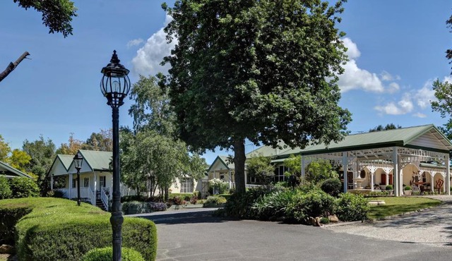 Yarra Gables