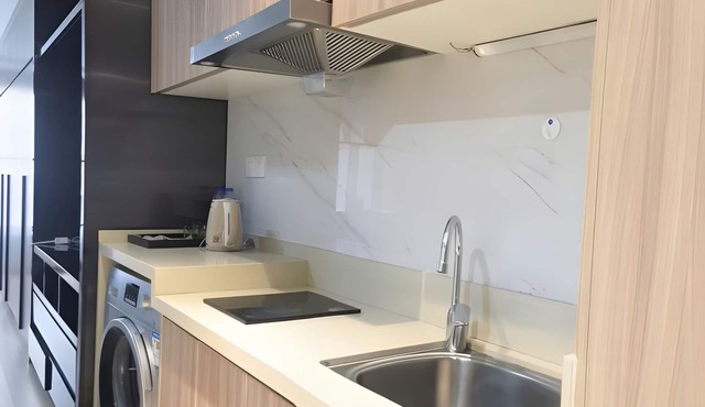 Yazhi Apartment