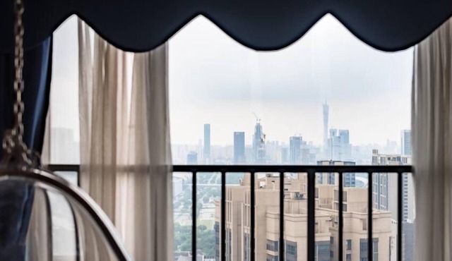 Yi Long International Apartment