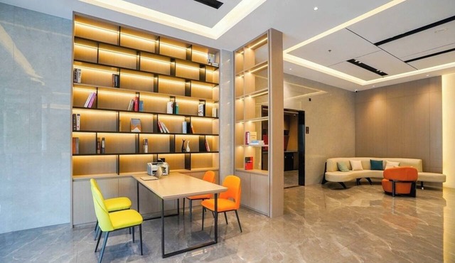 yi xuan hotel - bus station