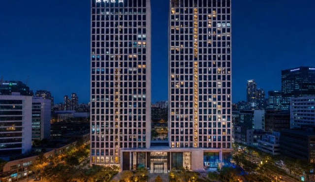 Yicheng Pazhou Poly World Trade Centre Apartment