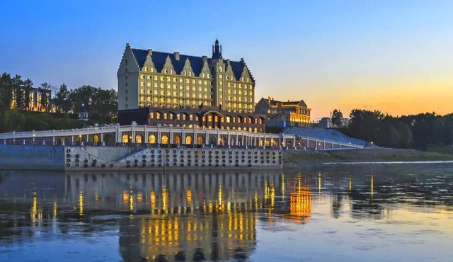 Yinjian Jianguo Hotel Heihe