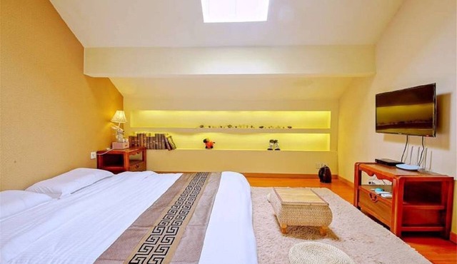Yinjiangnan Xishui Zhijian Themed Inn