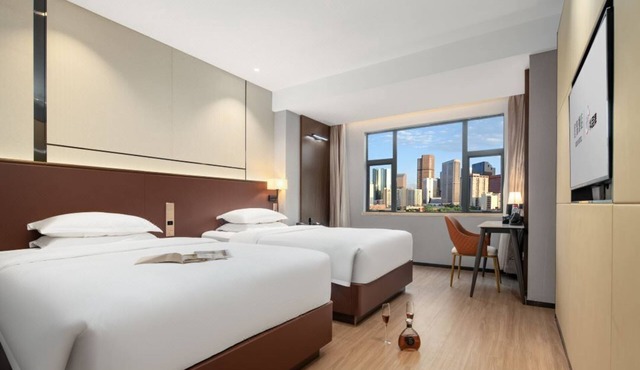 Yizhi Hotel Panyu Plaza Shiqiao Subway
