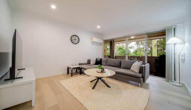 Your Calm Corner in Lane Cove North