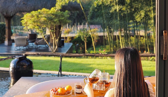 Zhangjiajie Waterfront Huajian Inn