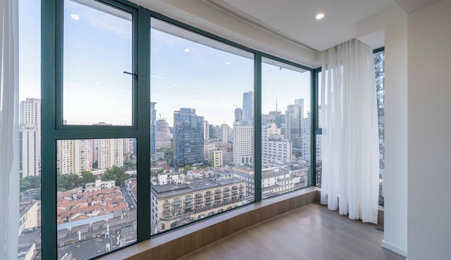Zhome-Near Nanjing Road