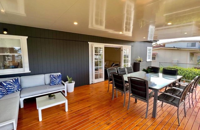Barefoot and Beach Bound by Book Jervis Bay