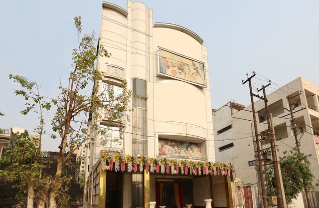OYO 12779 5 Seas Hotel and Banquet