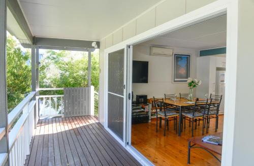Paradise Bungalow Waterfront 