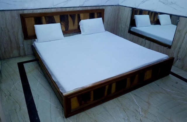 SHARDA HOTEL