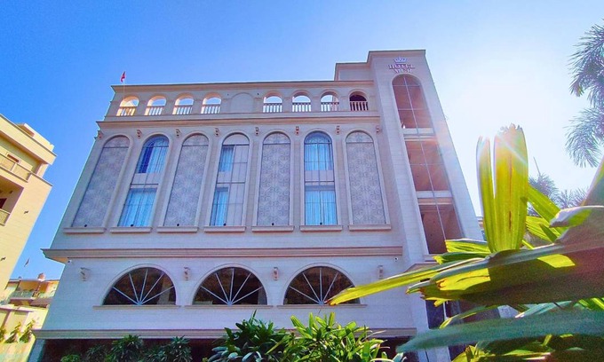 Moradabad Hotel | 42 m² Hotel ∙ 127 guests