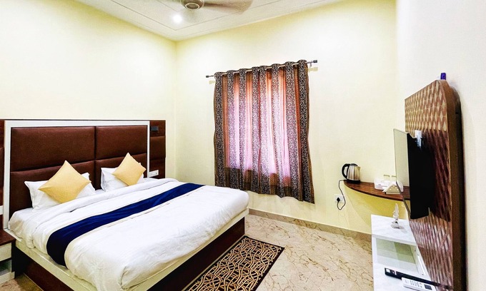 Agra House | A Boutique Luxury Homestay near Taj Mahal