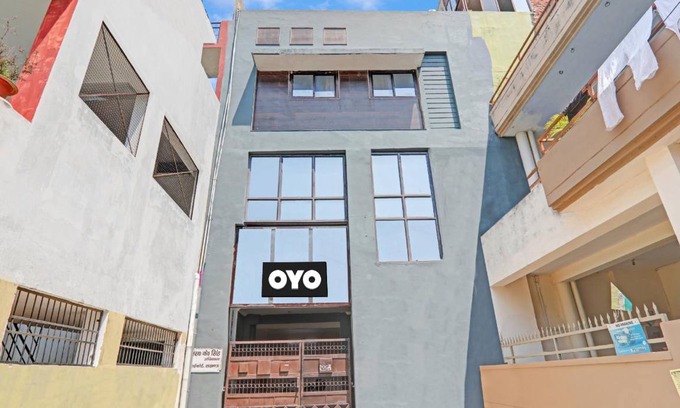 Indira Nagar Hotel | Hotel ∙ 2 guests