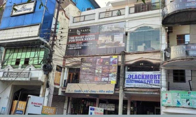 Lucknow Hotel | Hotel ∙ 3 guests