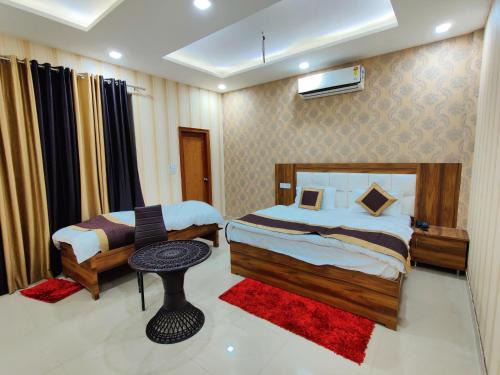 Bareilly Hotel | Hotel City Star & Restro