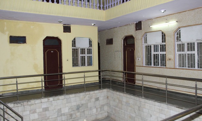 Taj Ganj Hotel | Hotel Raj Bed & Breakfast