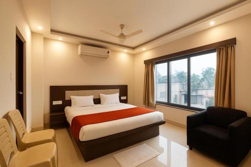 Gomti Nagar Hotel | HOTEL SWARGADWAR GOLDEN SEA BEACH Near Bengali Market with Prime Location - Home town Inn & Suits - Best Hotel In Puri