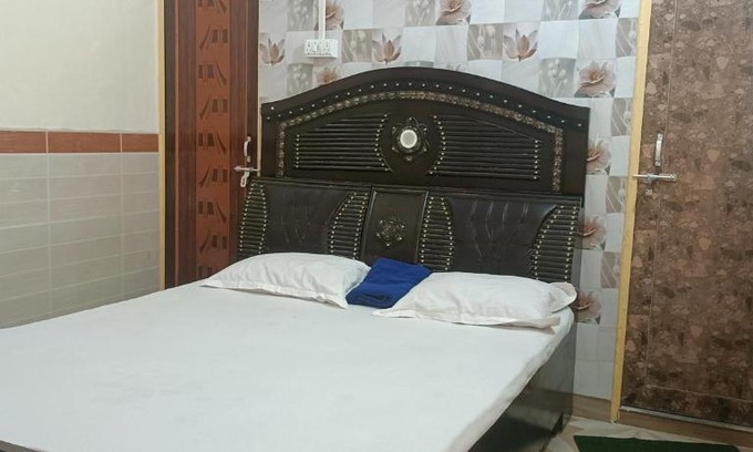 Varanasi House | Maa Gauri paying guest House