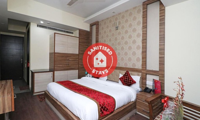 Kaushambi Hotel | OYO 11629 Hotel Sunshine Inn