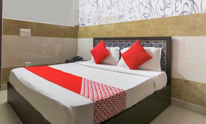 Baraula Hotel | OYO 69003 Elite Hotel Dharma Inn