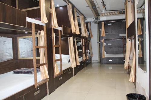 Bareilly Hostel | PARADISE AC DORMITORY