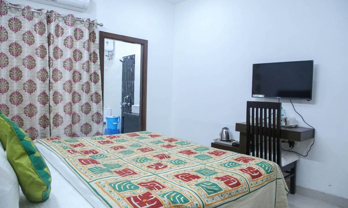 Taj Ganj Resort | Private room ∙ 2 guests