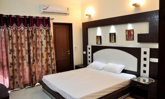 Taj Ganj Resort | Private room ∙ 2 guests