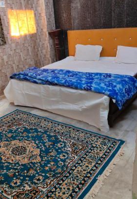 Agra House | Roshan Taj Homestay & Guest House Hostel