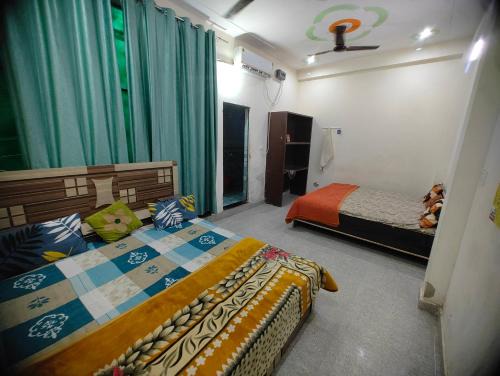 Vrindavan House | Shyama Guest House