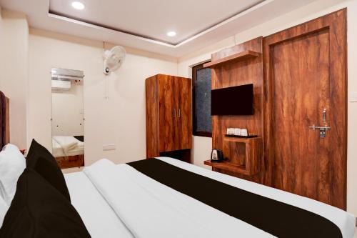 Indira Nagar Hotel | Super Townhouse Hotel Rachna Inn