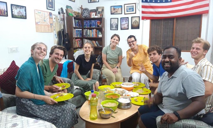 Taj Ganj Hostel | Zigzag Homestay