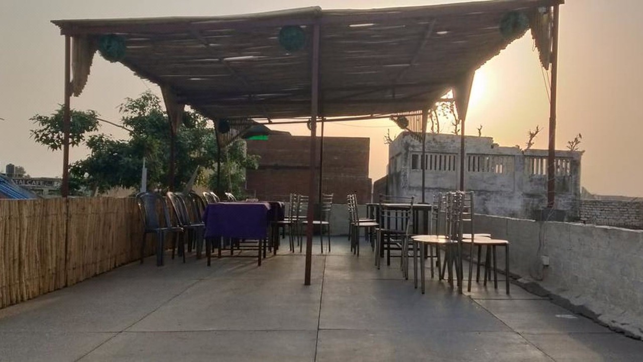 Photo of Others in Taj Ganj