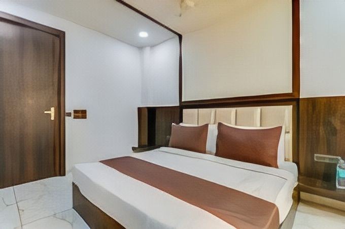 Photo of Bedroom in Taj Ganj