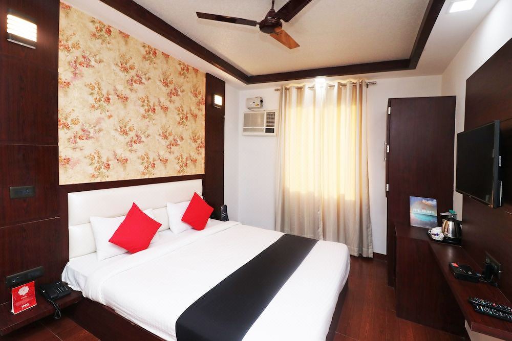 Photo of Bedroom in Taj Ganj