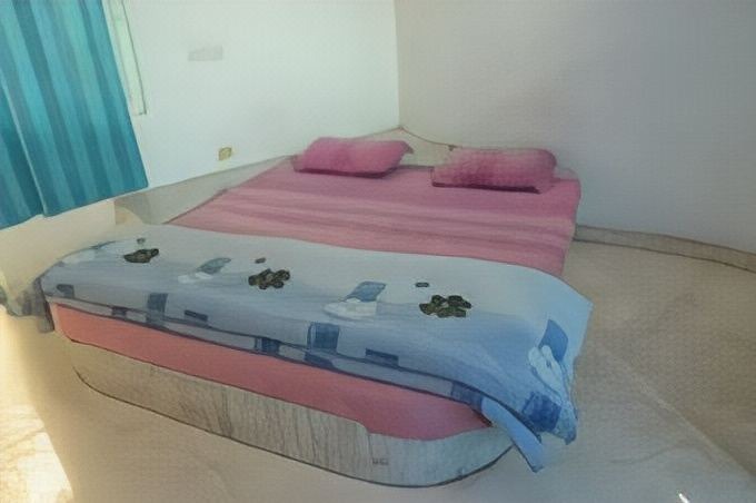 Photo of Bedroom in Taj Ganj