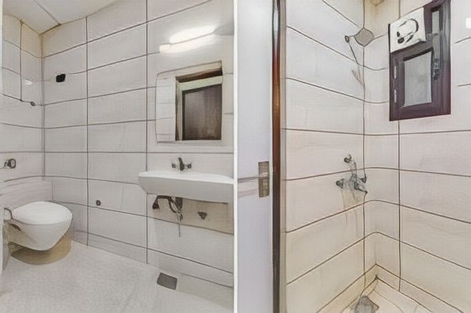 Photo of Bathroom in Taj Ganj