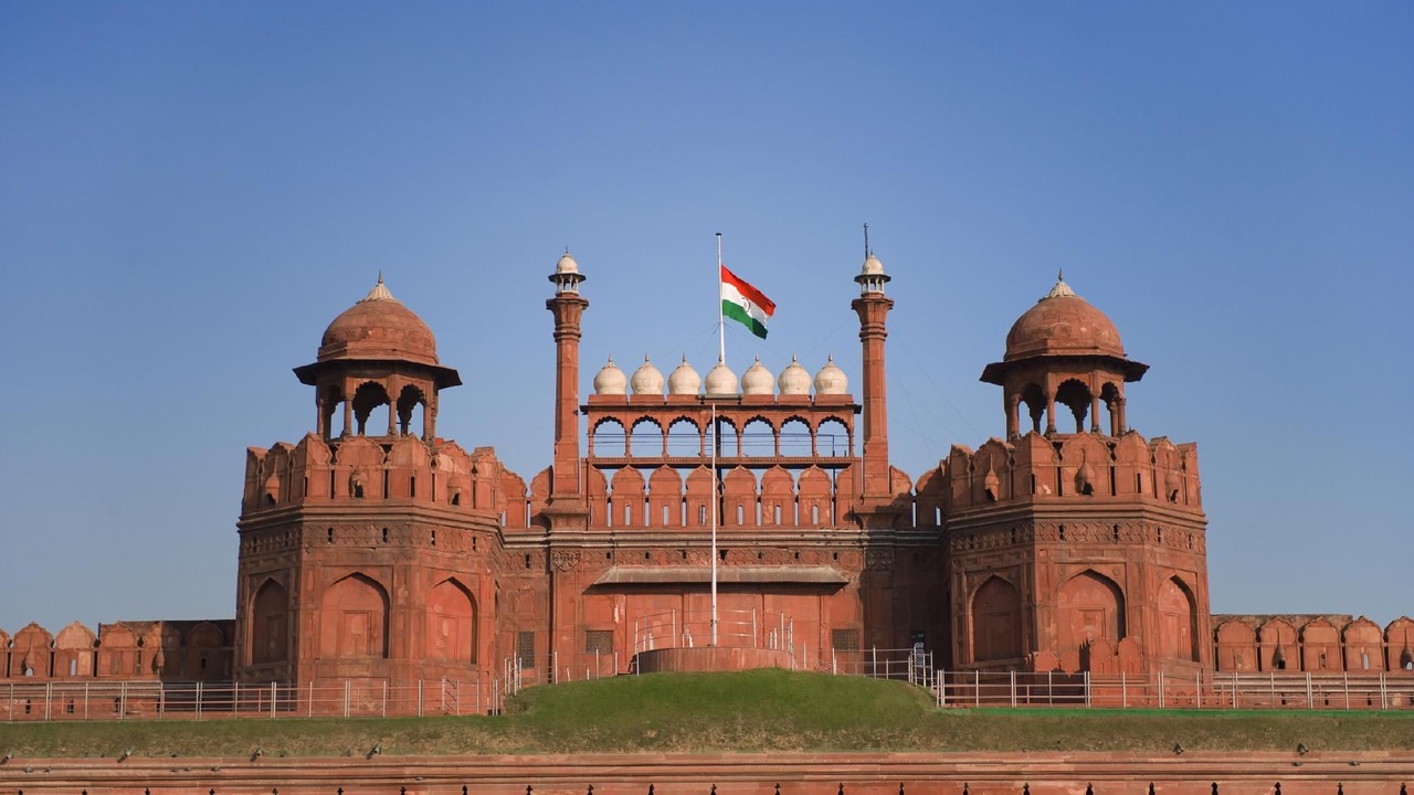 Photo of Buildings in Kaushambi