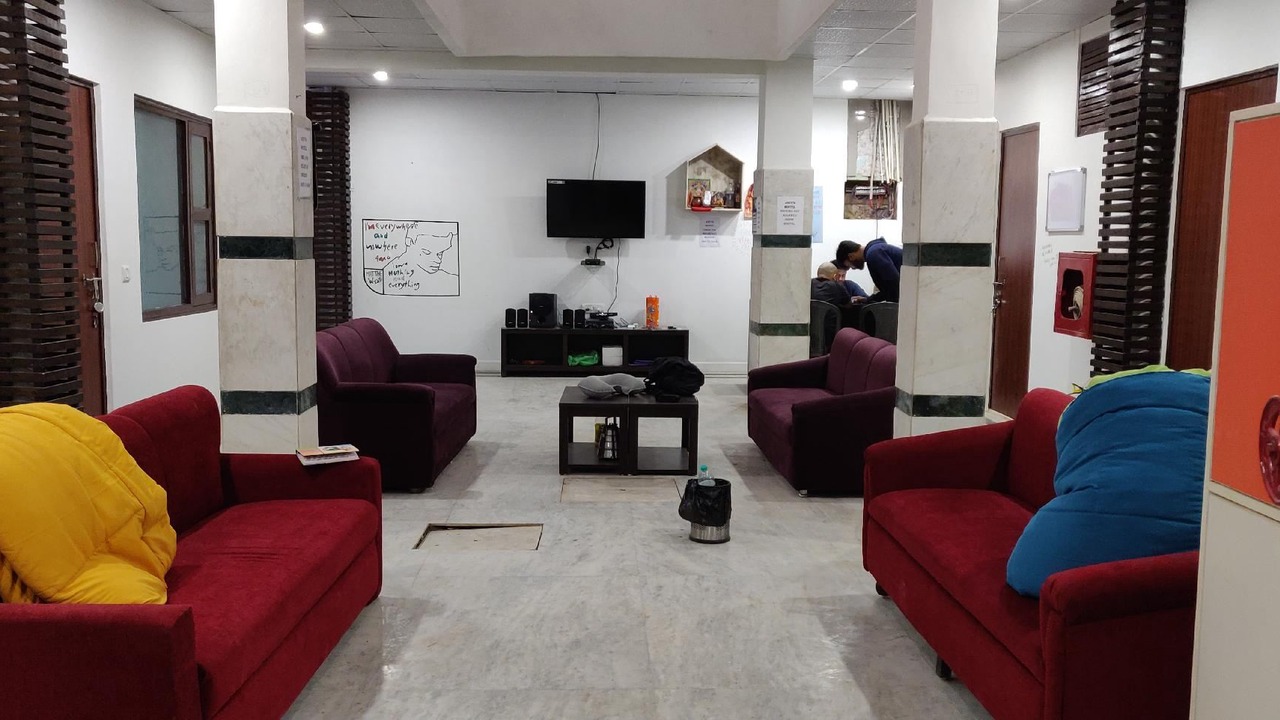 Photo of Livingroom in Taj Ganj