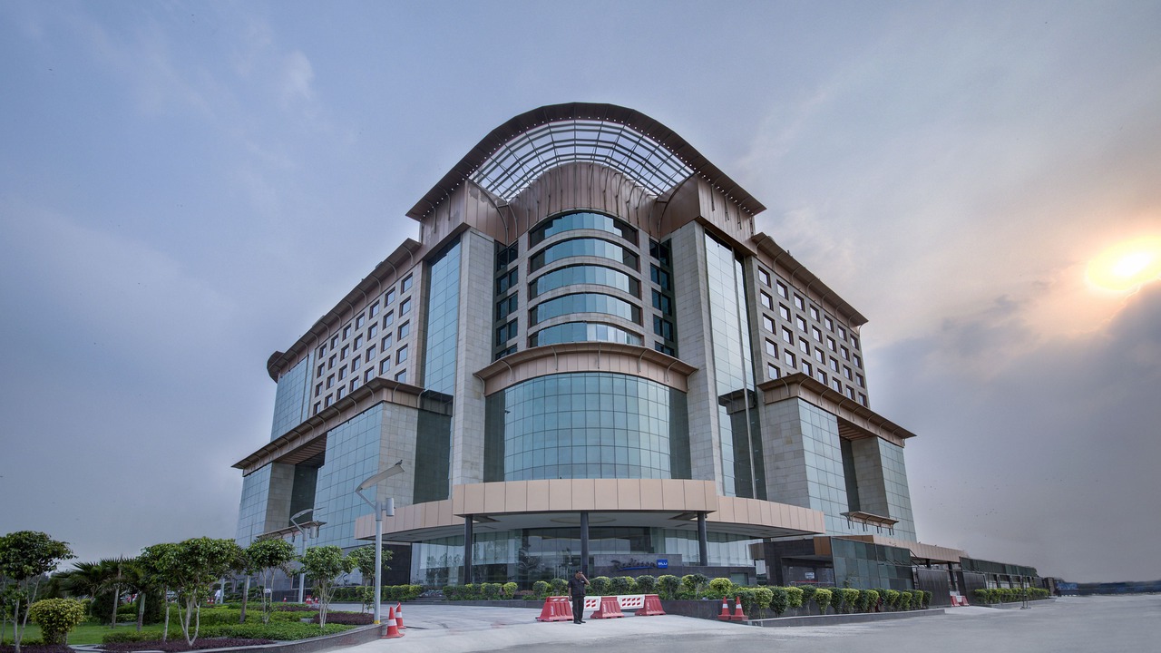 Photo of Buildings in Kaushambi