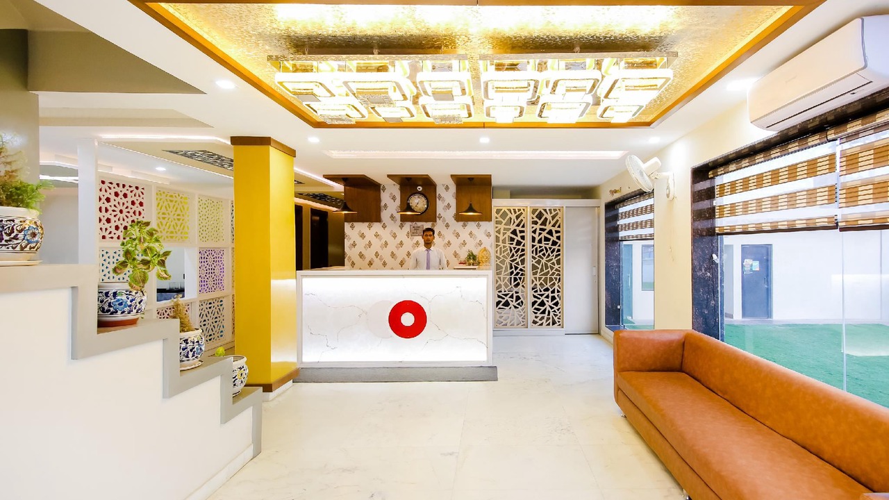 Photo of Livingroom in Taj Ganj
