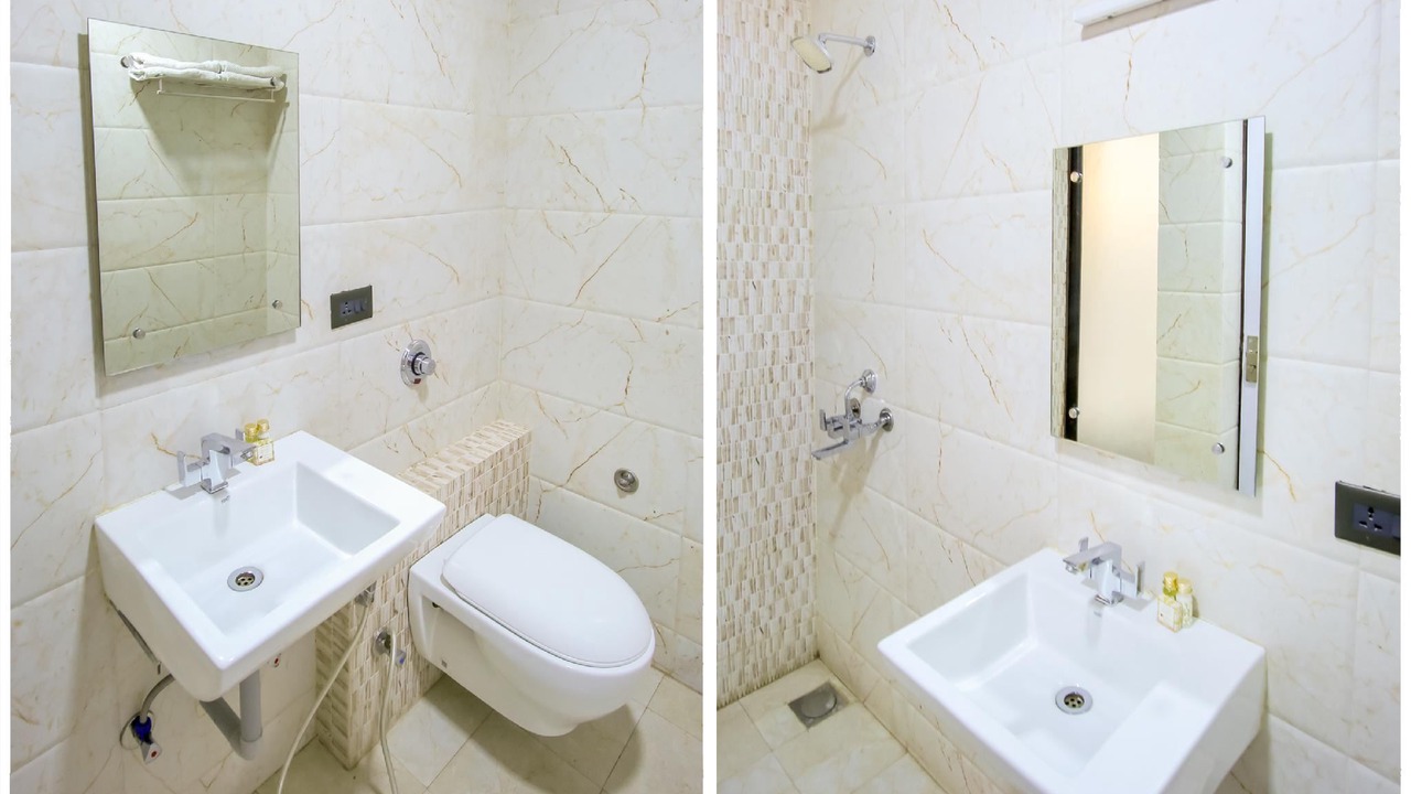 Photo of Bathroom in Taj Ganj