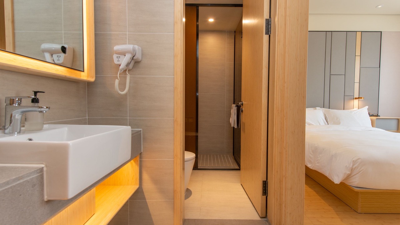 Photo of Bathroom in Hongqiao