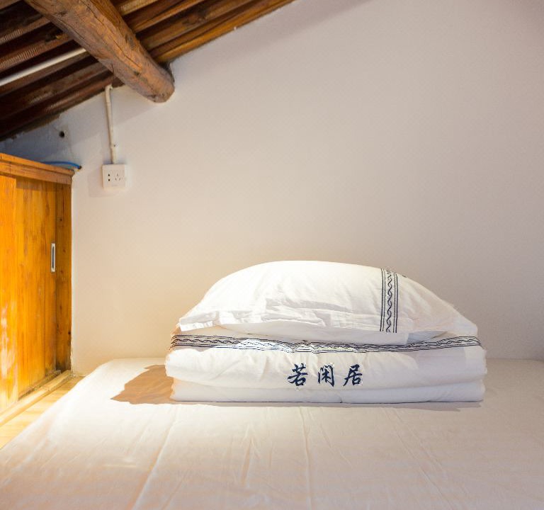 Photo of Bedroom in Dali Ancient Town