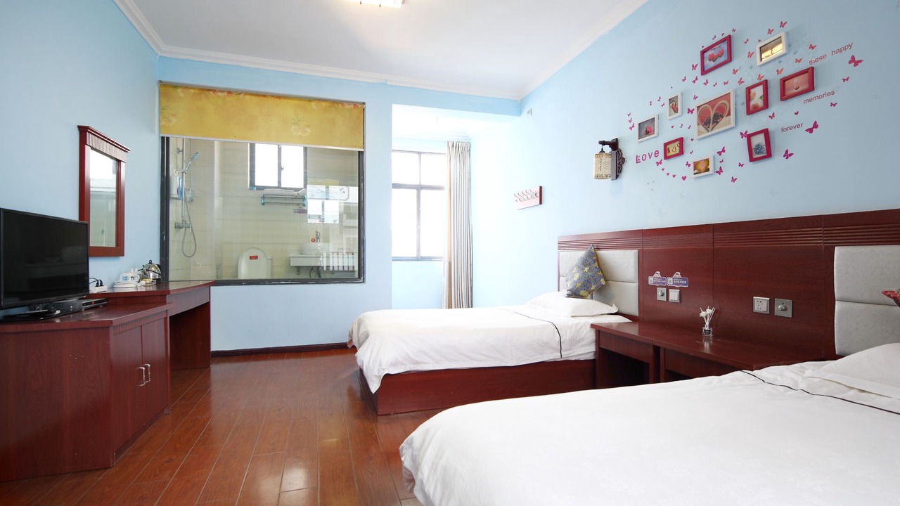 Photo of Bedroom in Dali Ancient Town