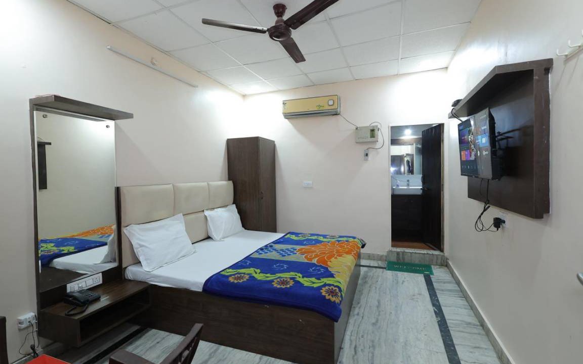 Photo of Bedroom in Mathura