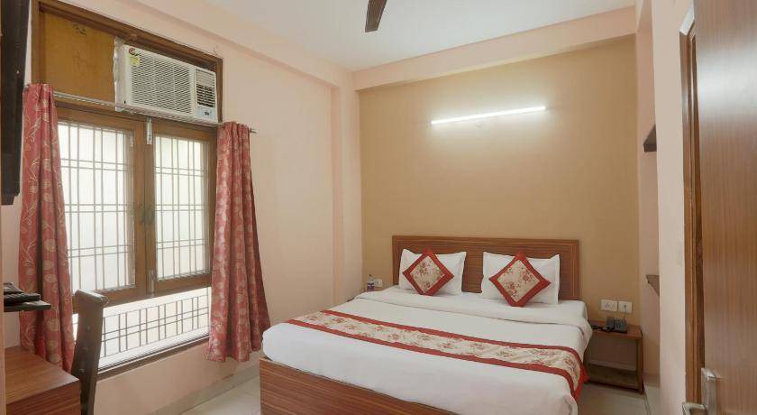 Photo of Bedroom in Sector 62